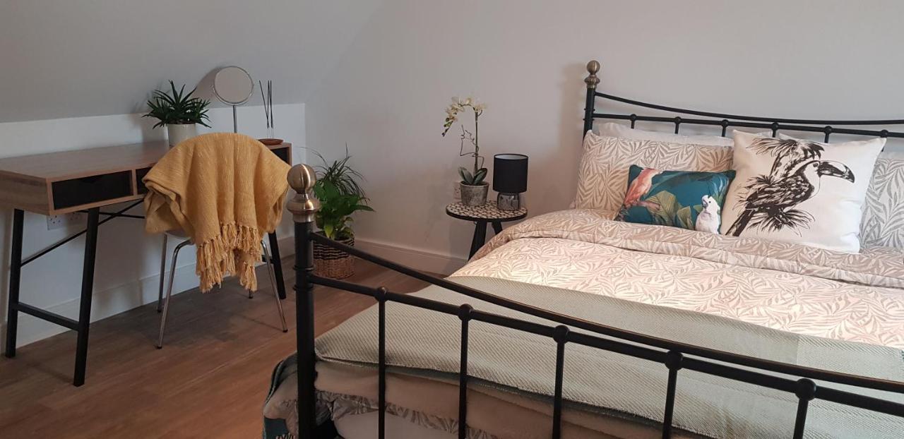 Lauriston Apartment